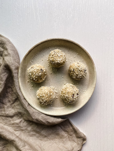Creamy Coconut & Cashew Collagen Bites