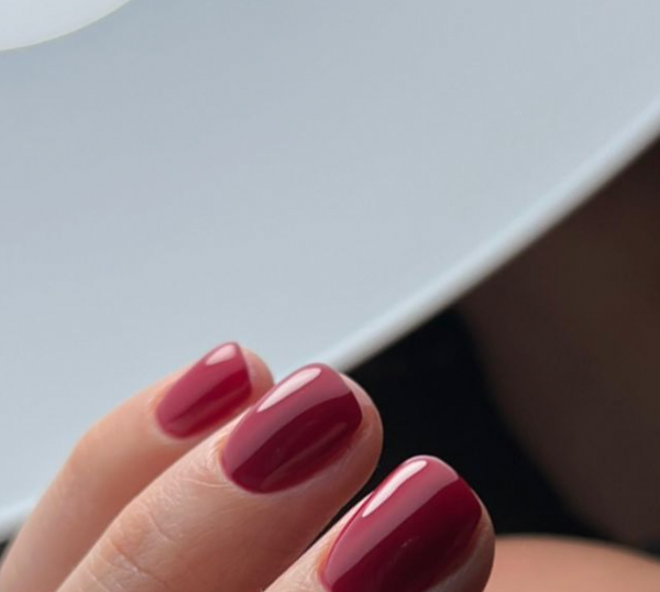 EXPERT TIPS FOR STRONG, HYDRATED AND HEALTHY NAILS THIS WINTER